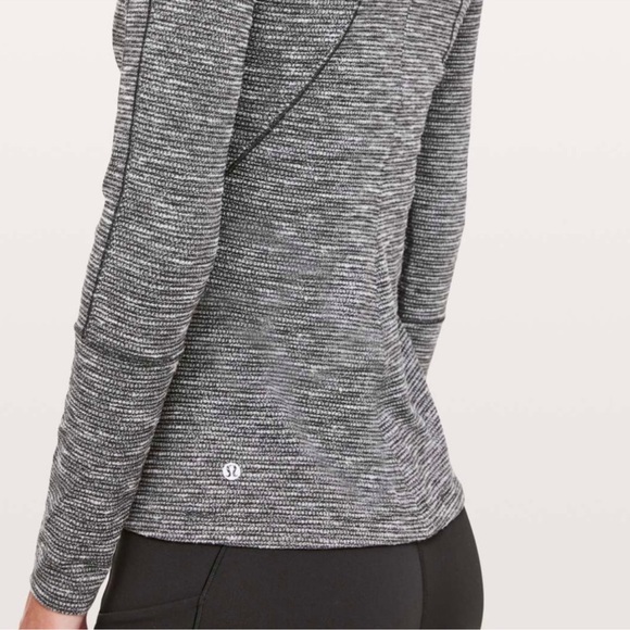 Lululemon Brisk Running 1/2 Zip Coco Pique Black White Size 4 - Picture 4 of 11